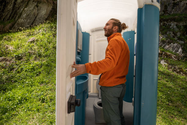 Best Portable restroom trailer rental  in Pace, FL